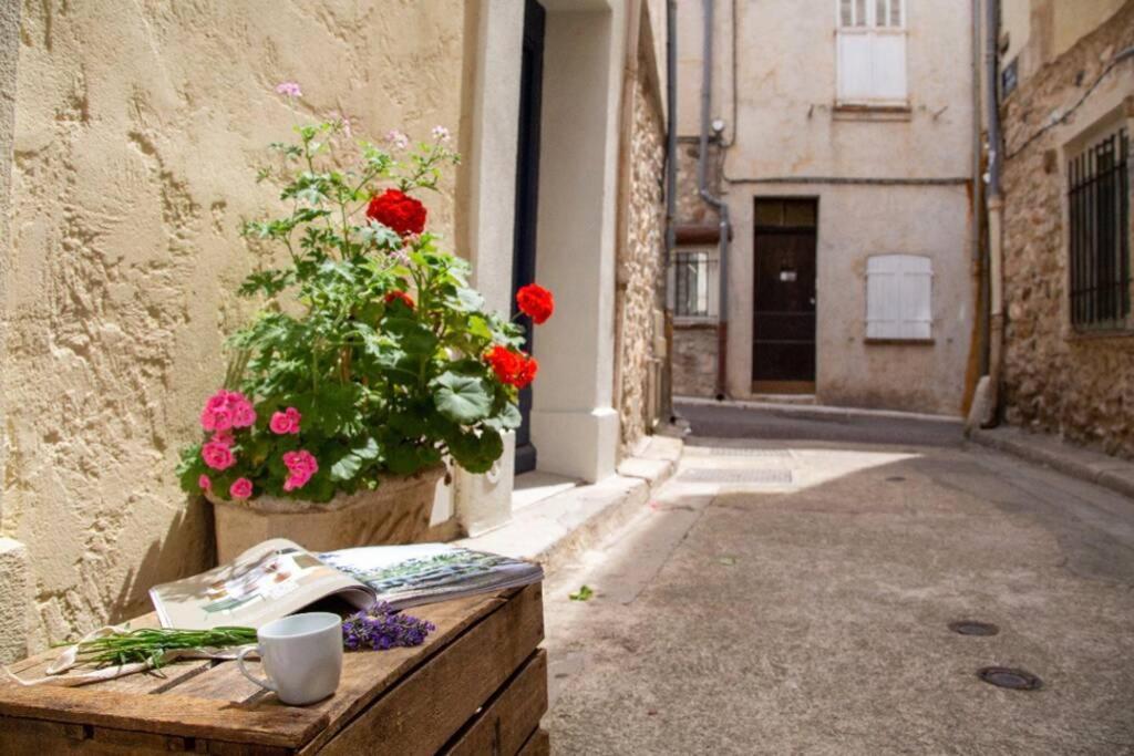Vieil Antibes, De Sable, Avec Parking *